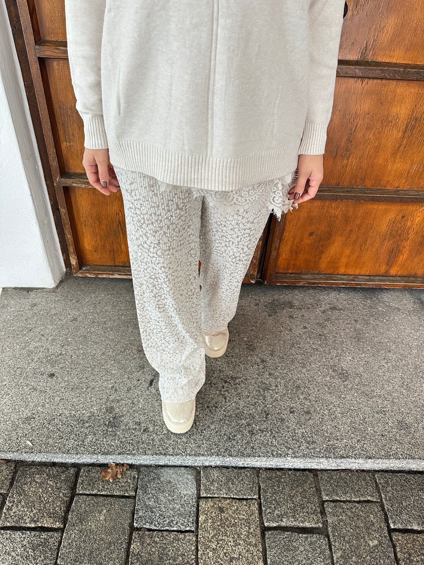 hose in beige mit glitzer