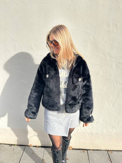 Felljacke in Schwarz Langarm