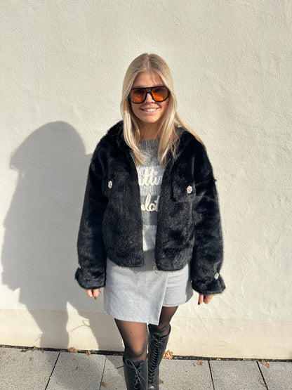 Felljacke in Schwarz Langarm