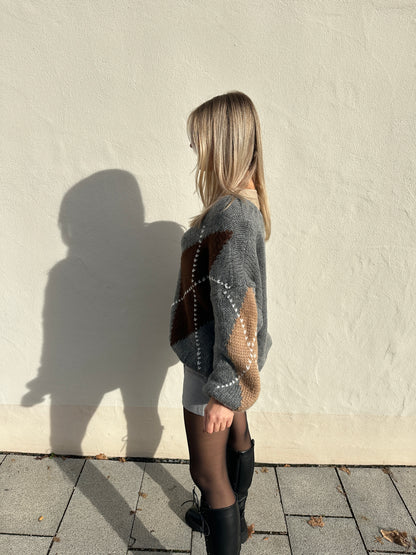 Strickjacke mit Rautenmuster in Grau/Schokobraun/Zimt