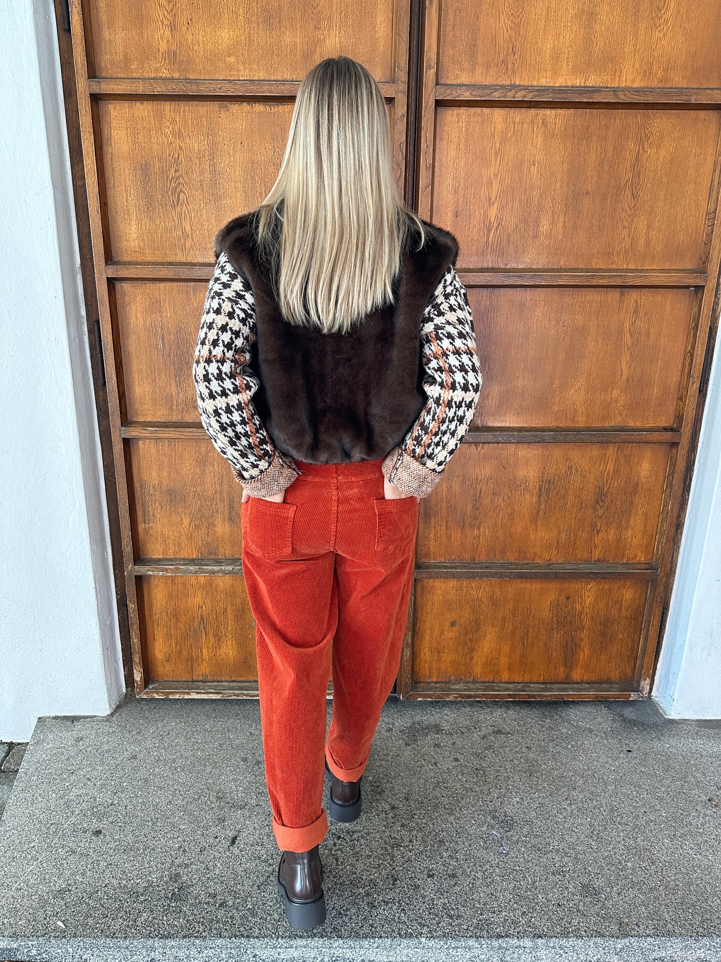 hose in rostbraun (cord)