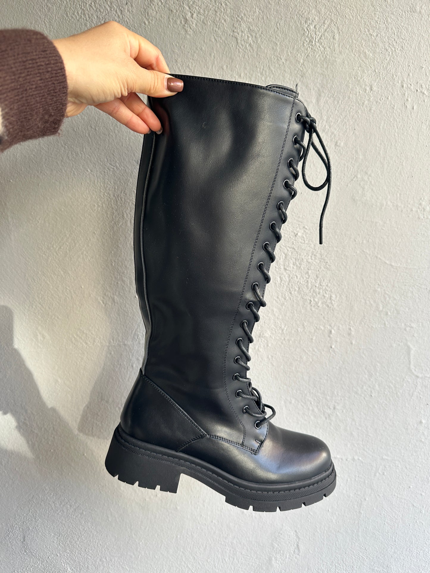 stiefel in schwarz mit reißverschluß