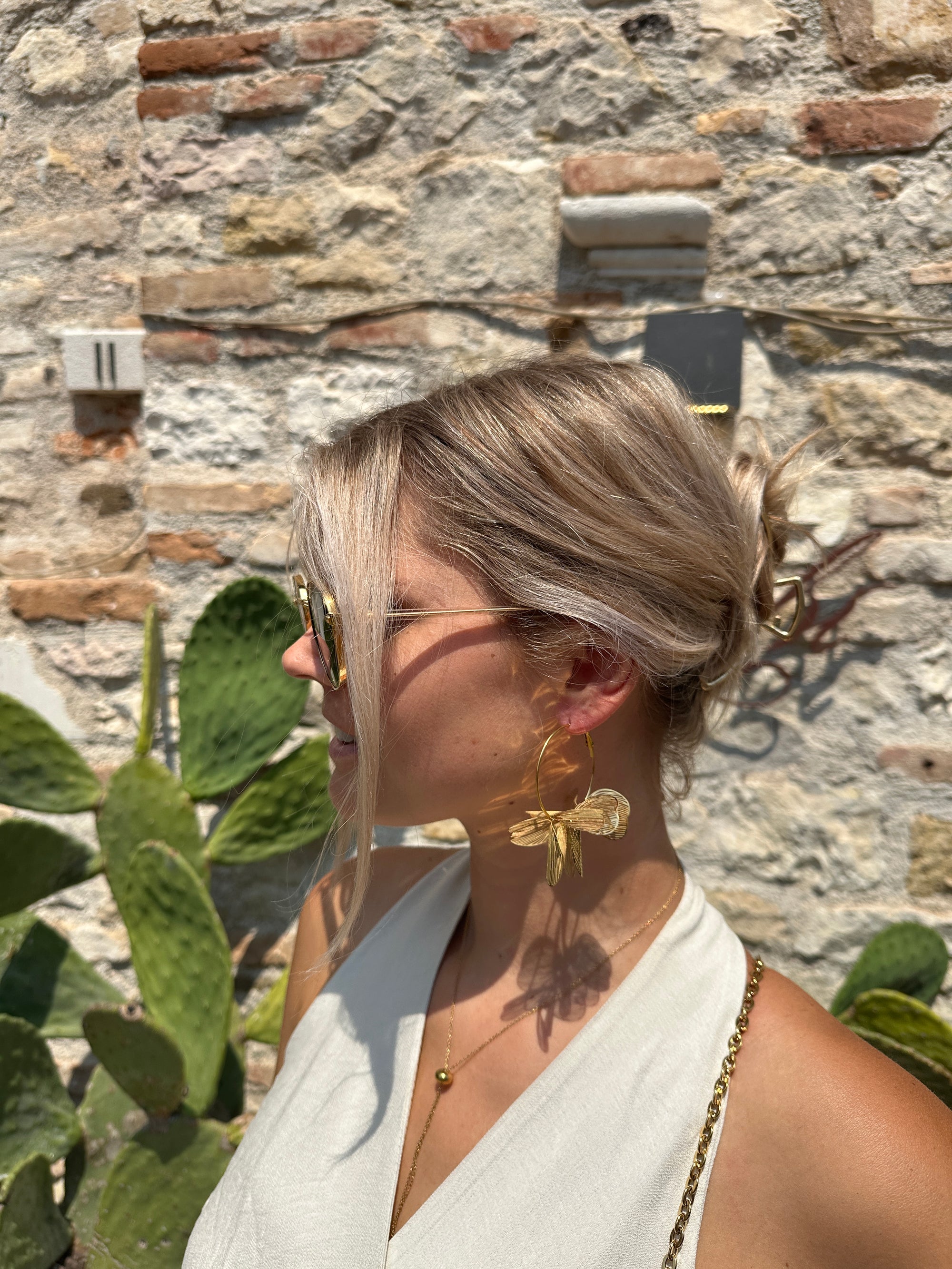 Ohrringe ( Creolen) in Gold mit Blüten