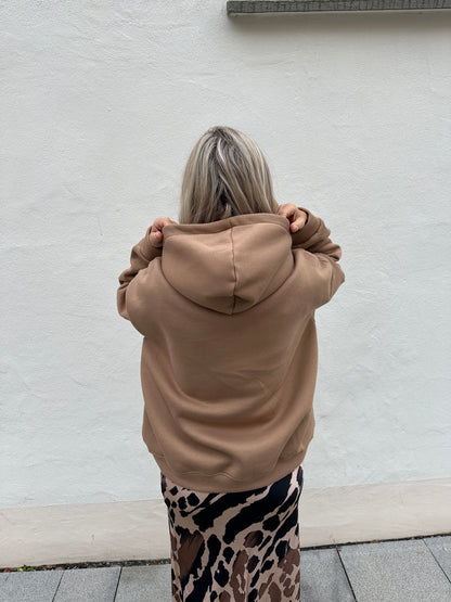 Pullover mit Kapuze in Cognac