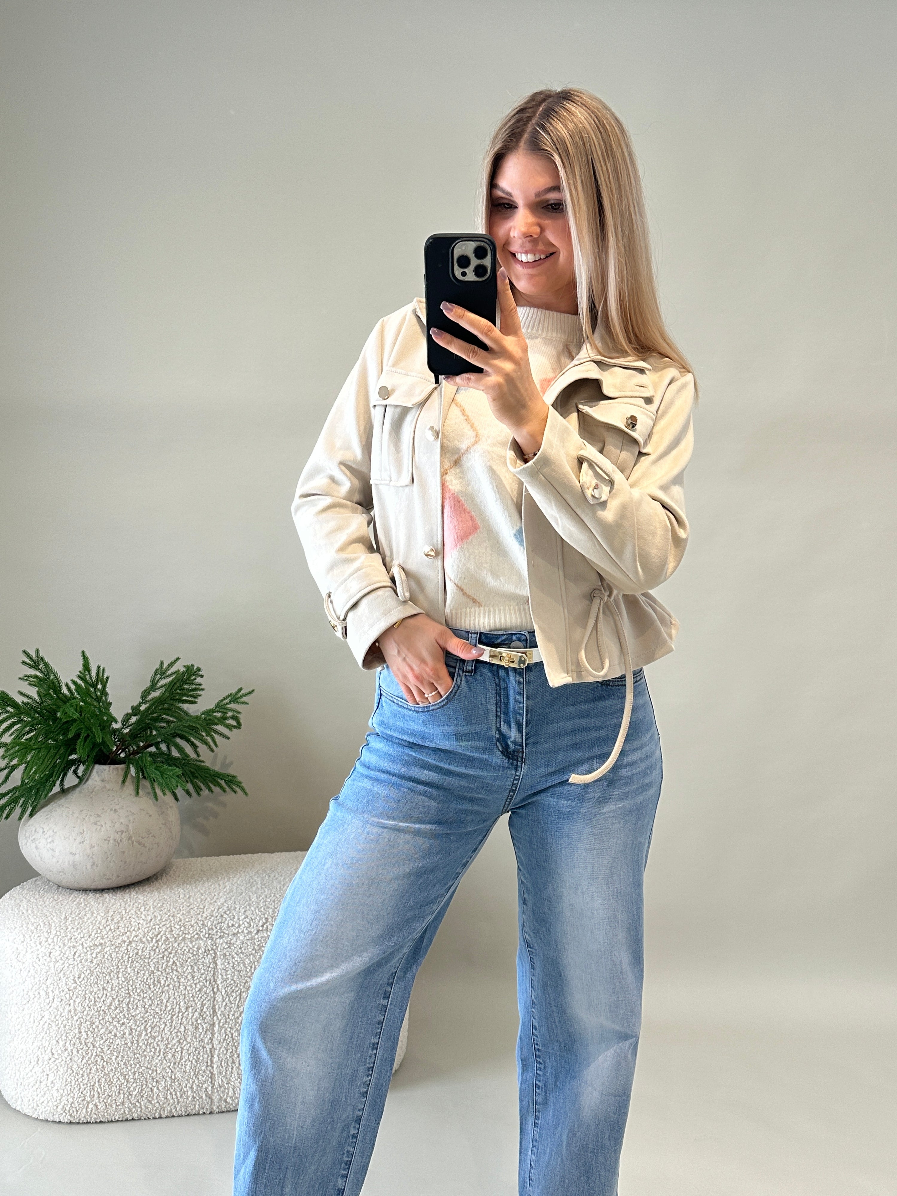 Jacke in Beige mit Bänder zum schnürren