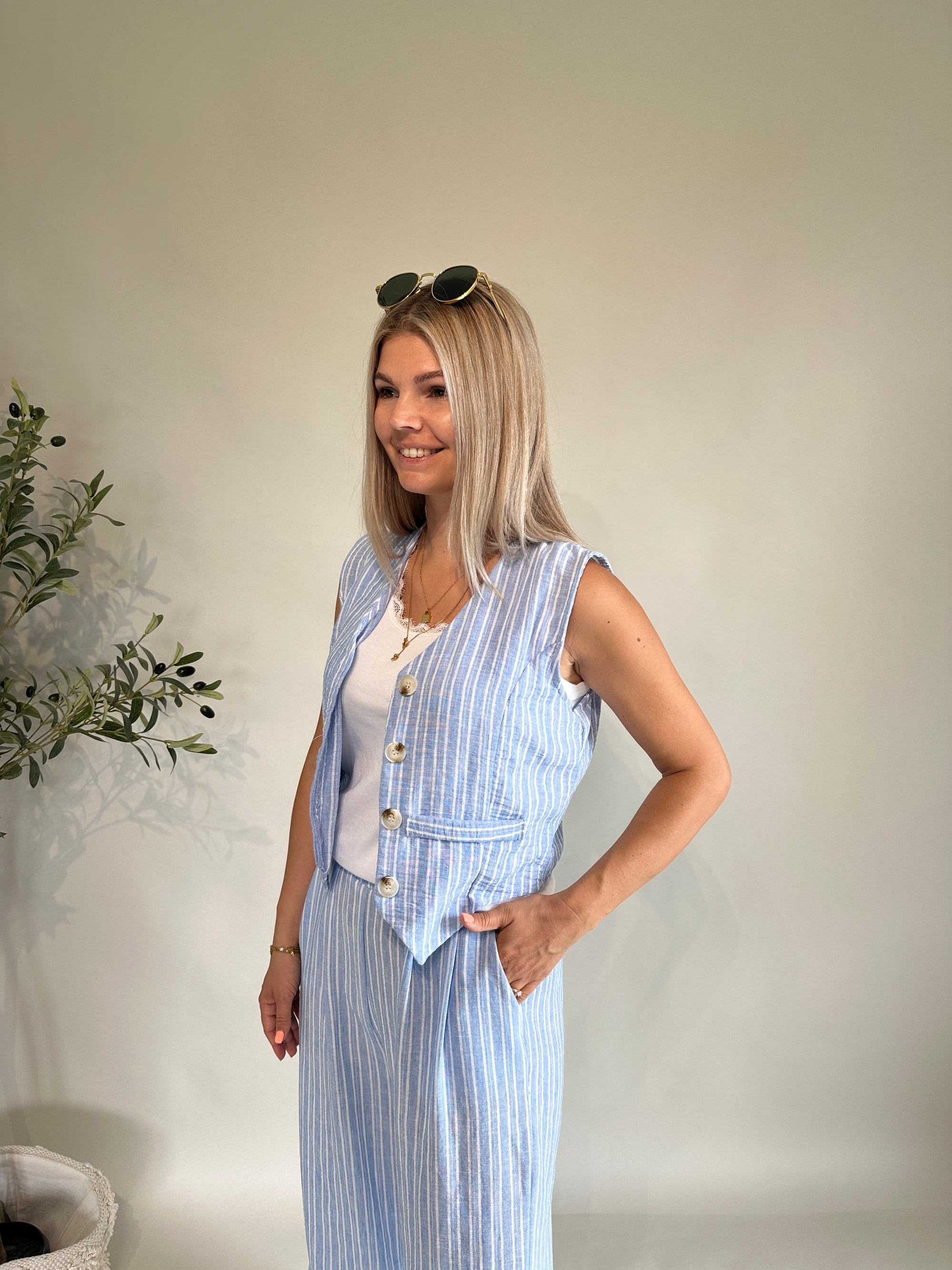 Weste in Hellblau/Weiß gestreift