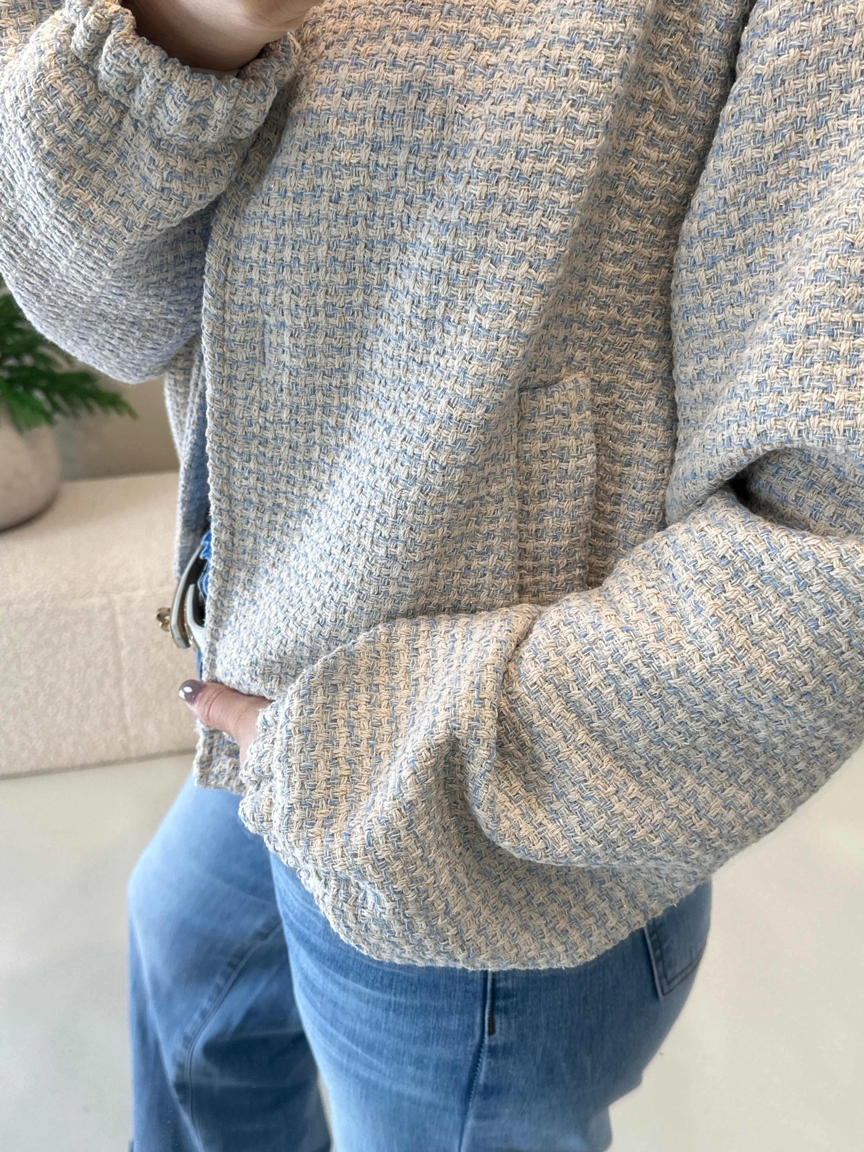 Jacke in Hellblau & Beige mit Muster