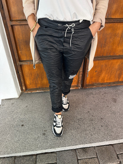 Hose in Schwarz (Lederoptik)