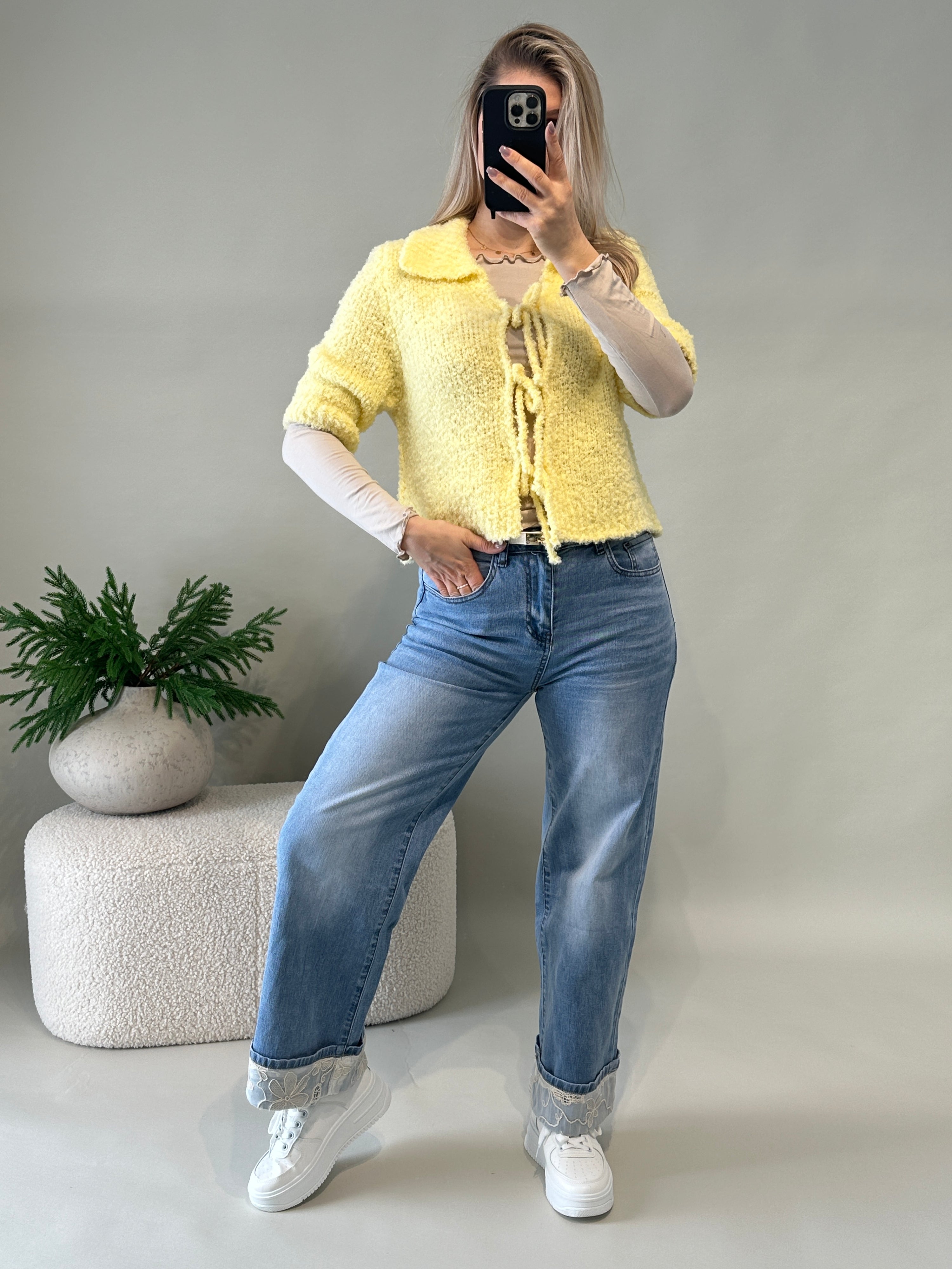 Strickjacke kurzarm vorne zum Binden in Zitronengelb