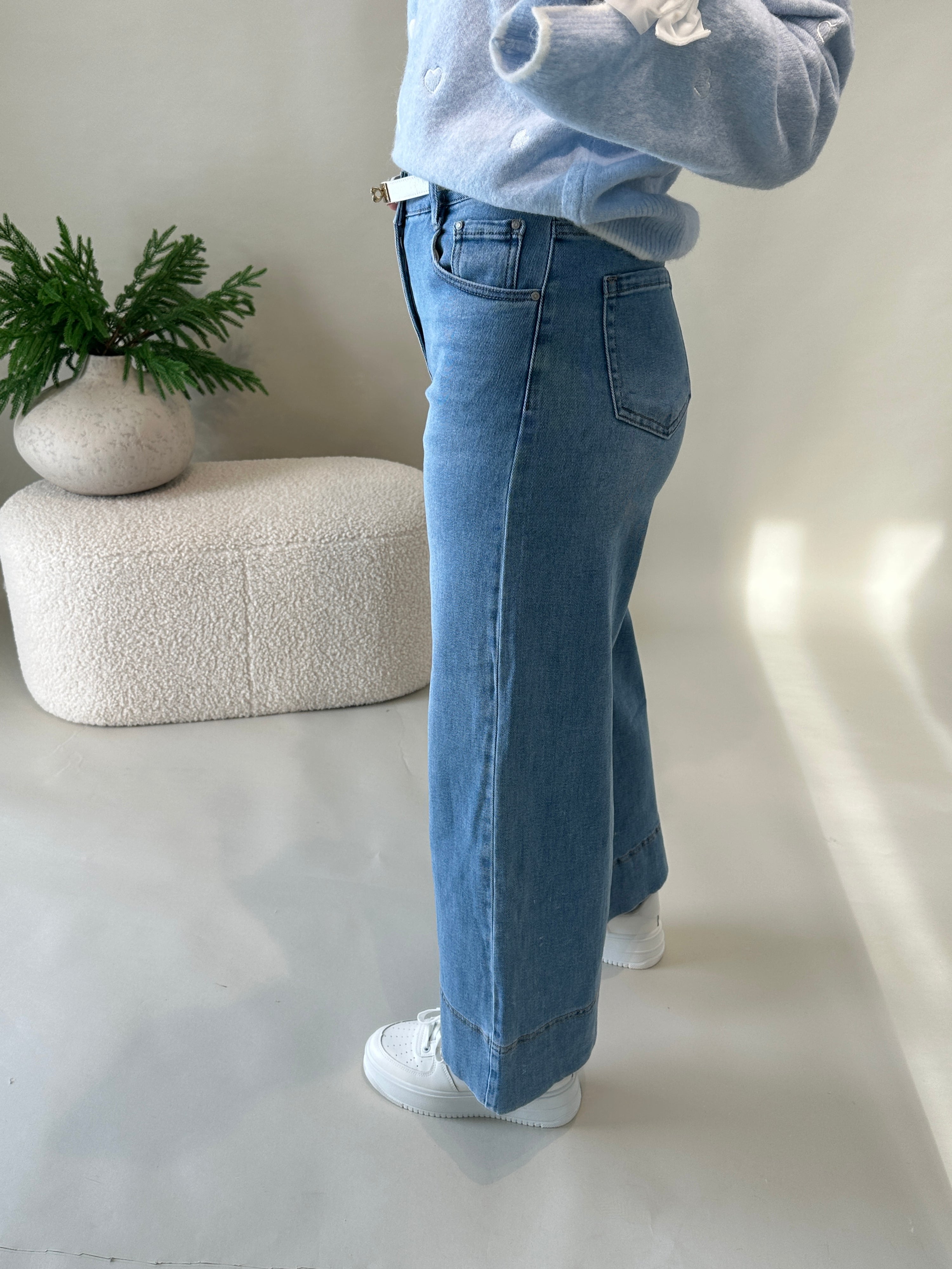 Jeans mit weitem Bein