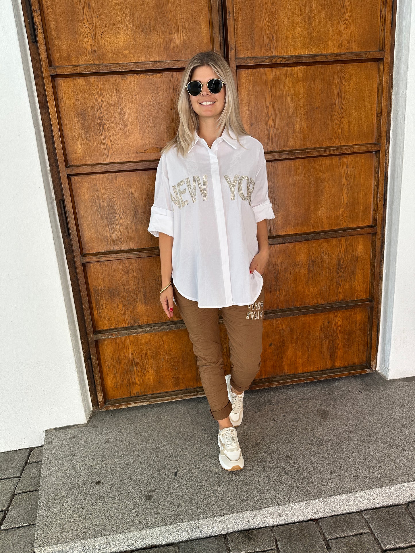 bluse in weiß mit goldener aufschrift vorne und hinten (new jork)