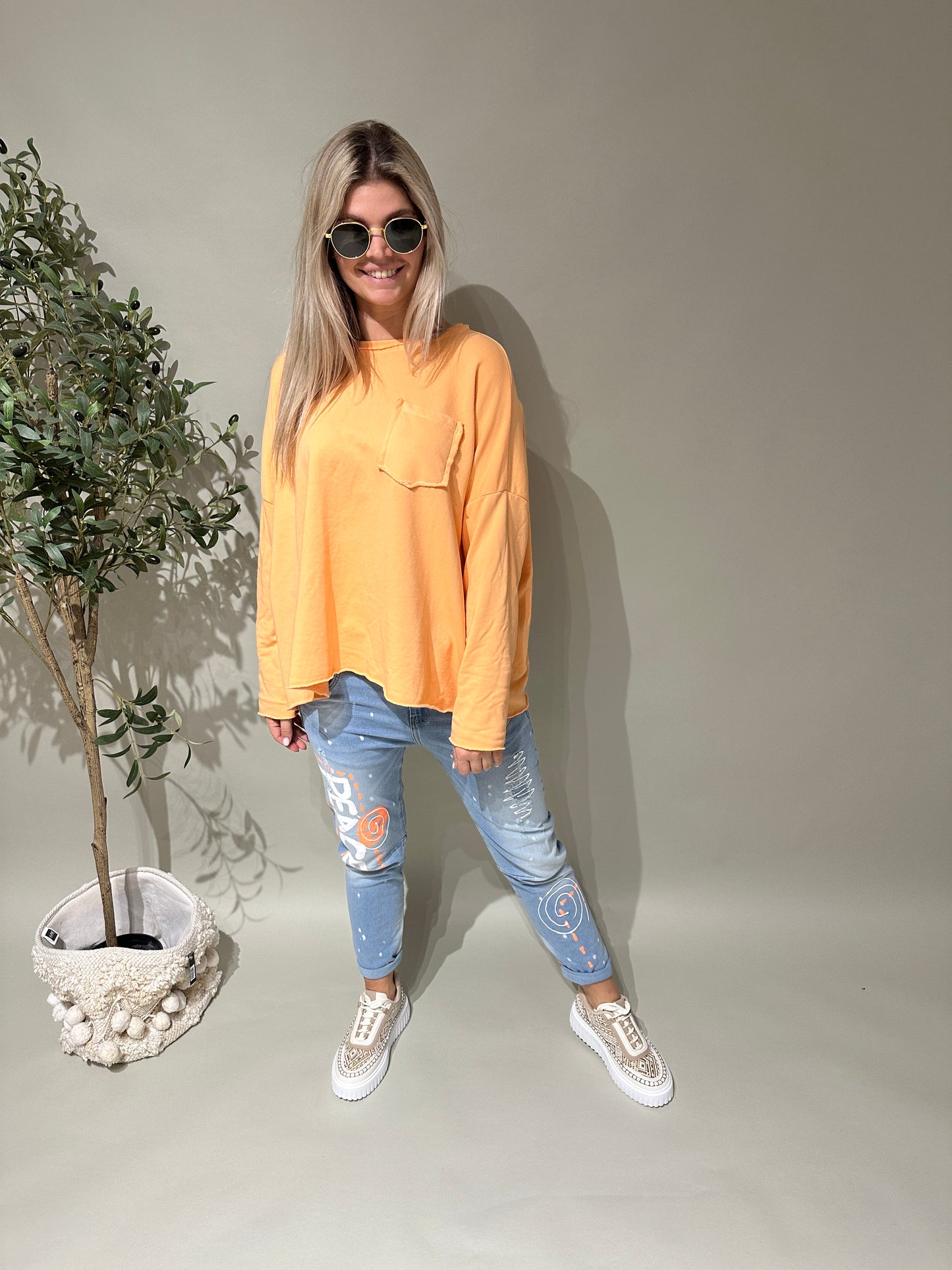 shirt in orange mit brusttasche