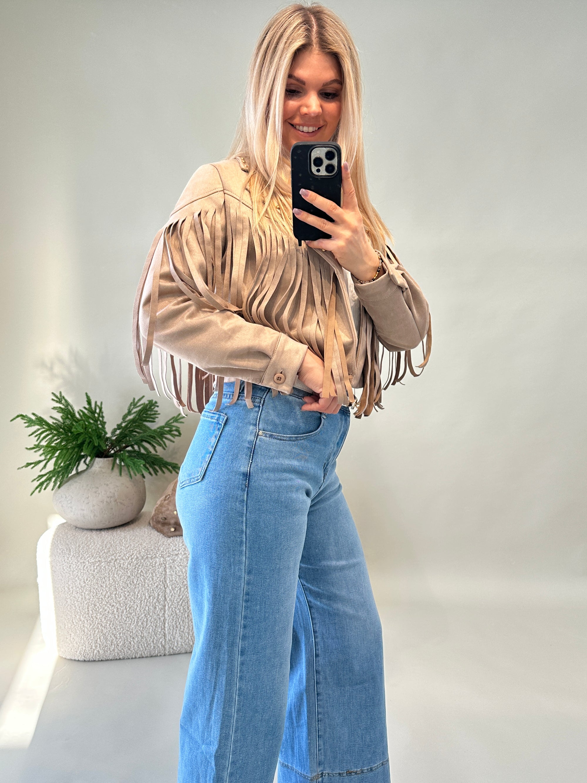 Jacke in Beige mit Fransen