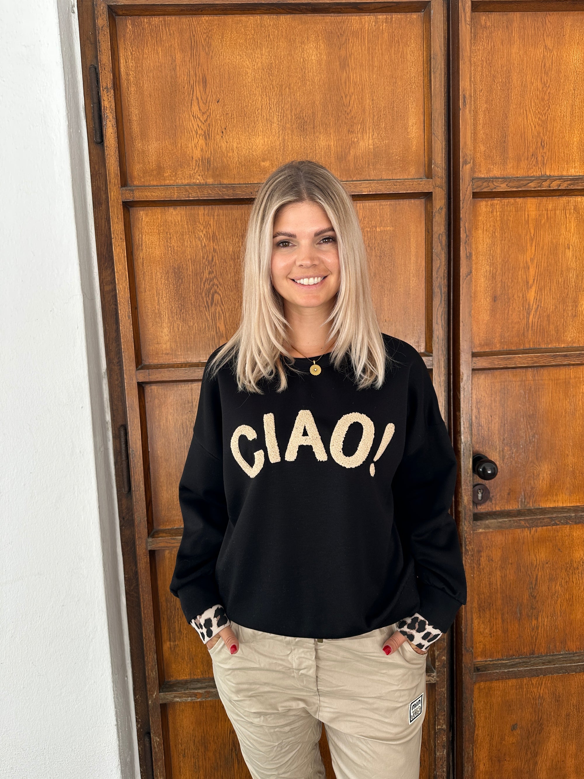 Pullover in Schwarz/Leo mit Aufdruck in Beige (CIAO!)