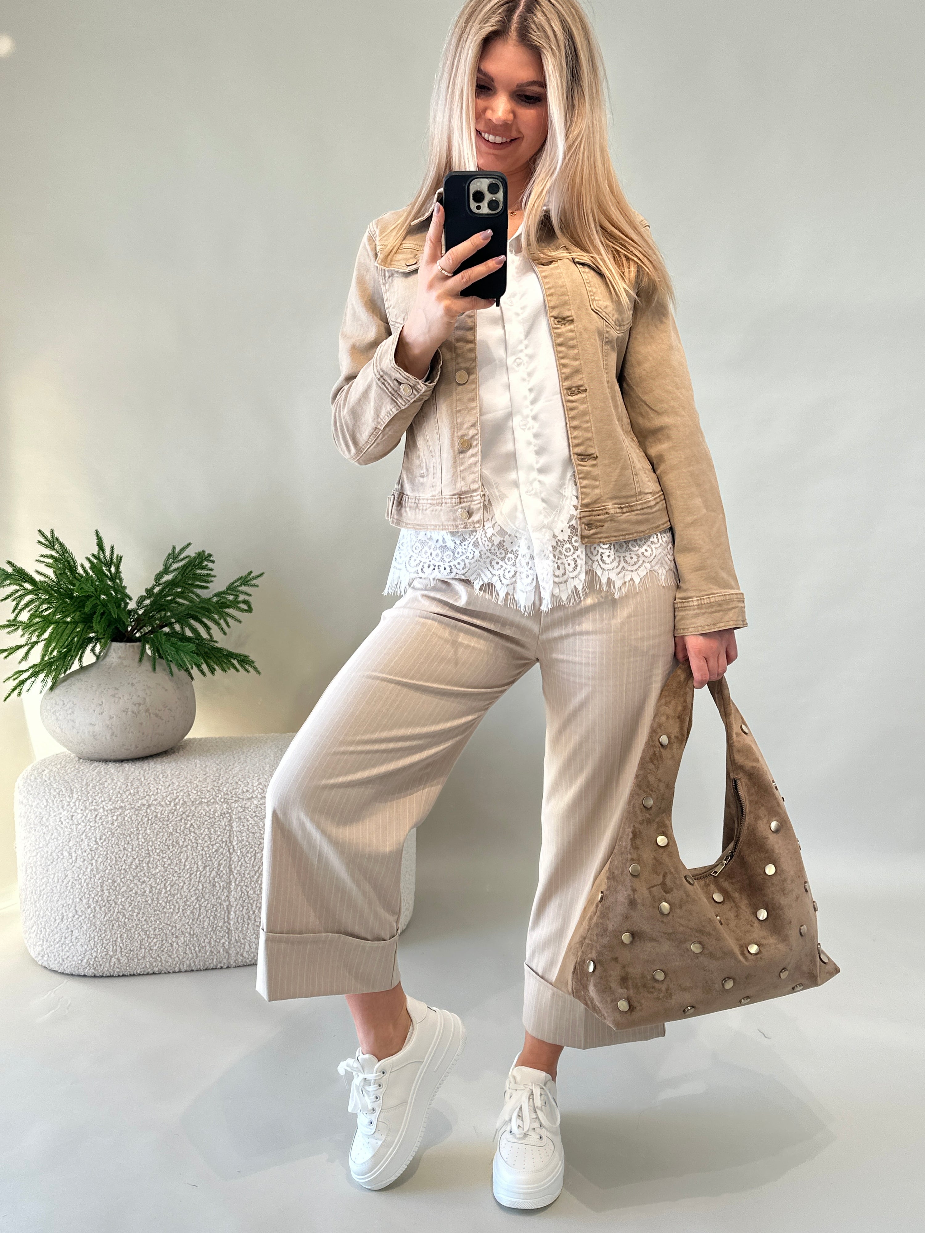 Hose in Zimt mit Nadelstreifen