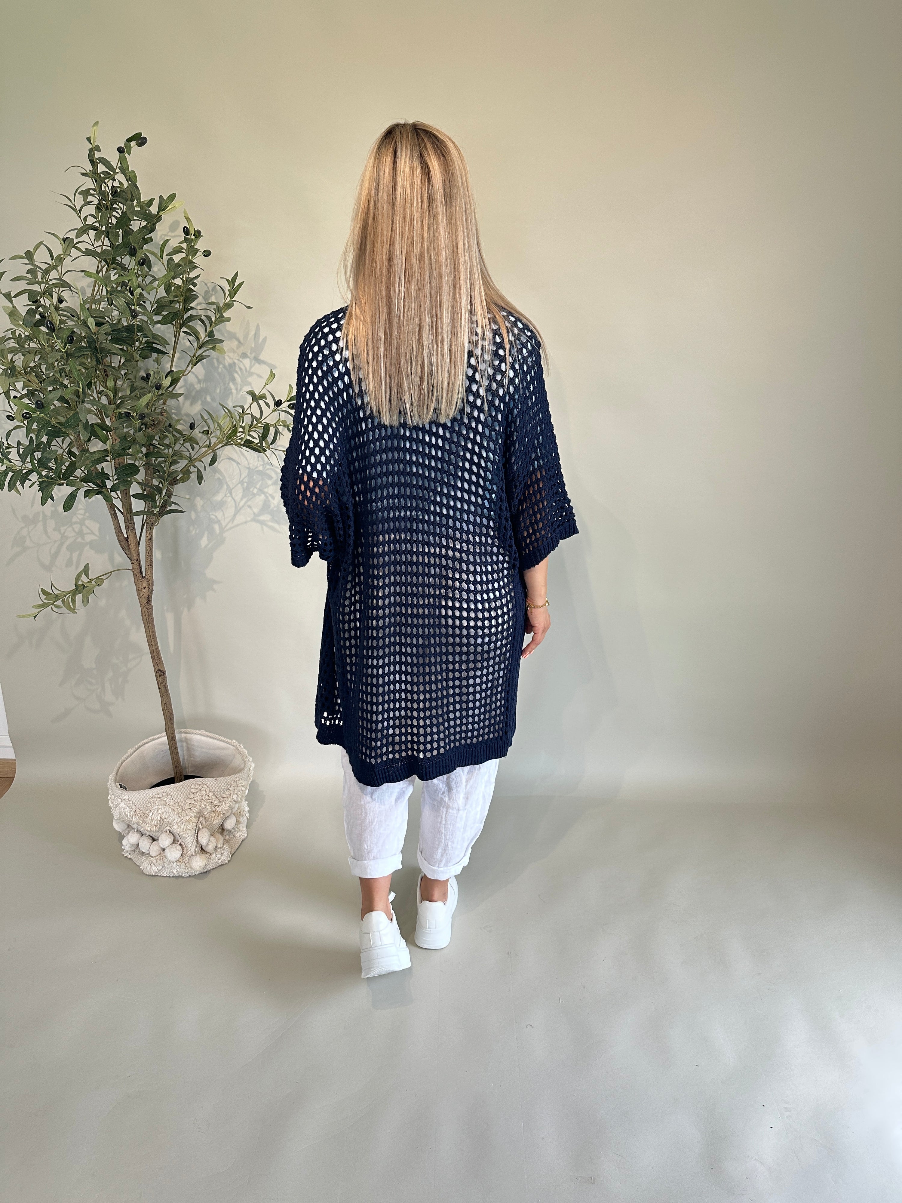 Strickjacke mit Lochmuster in Dunkelblau