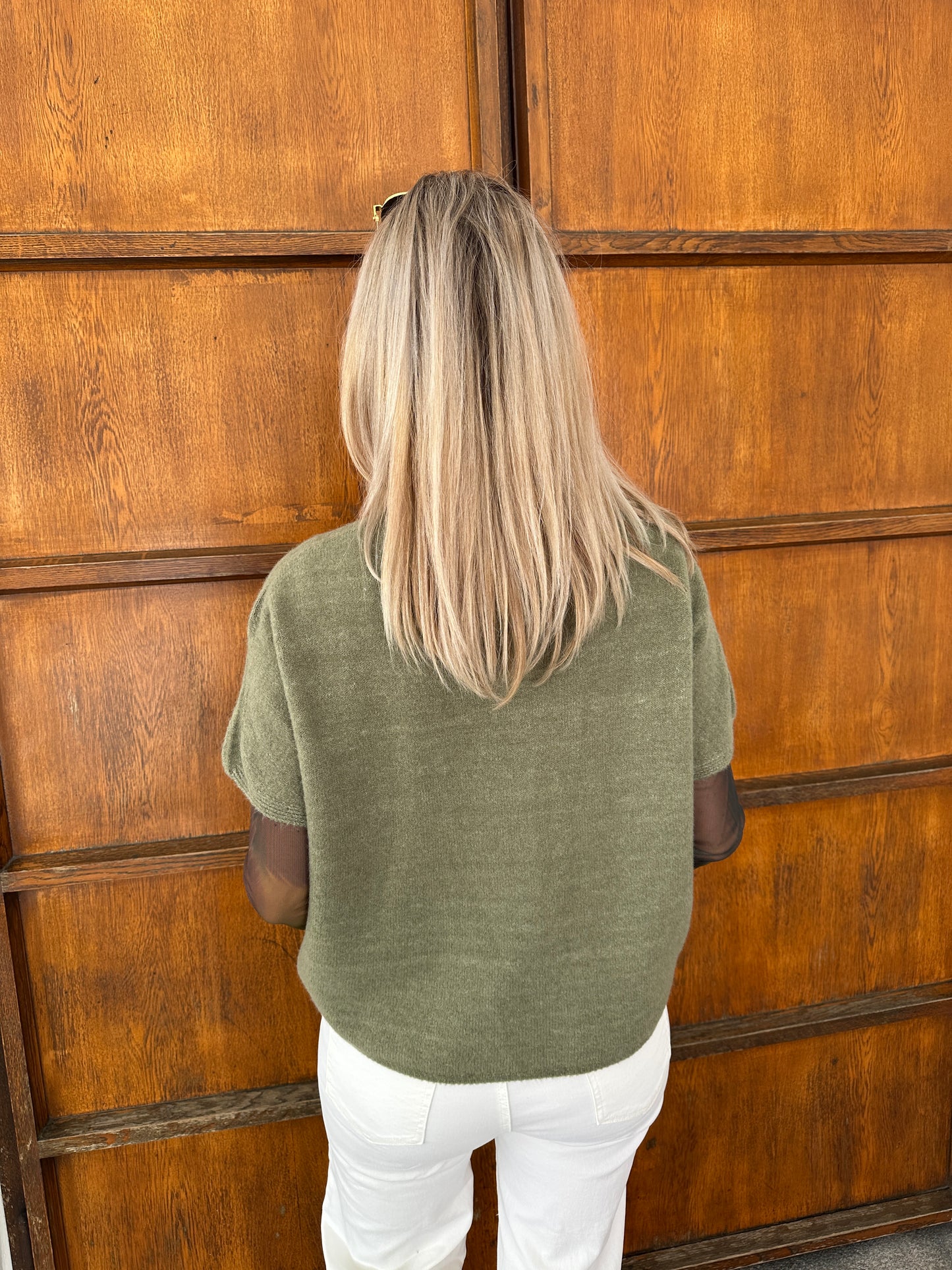 pullover in olivgrün (kurzarm/stehkragen)