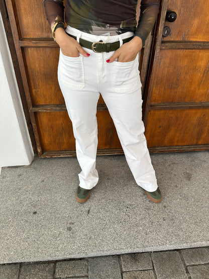 Hose in Wollweiß (weites Bein ) Taschen vorne und hinten