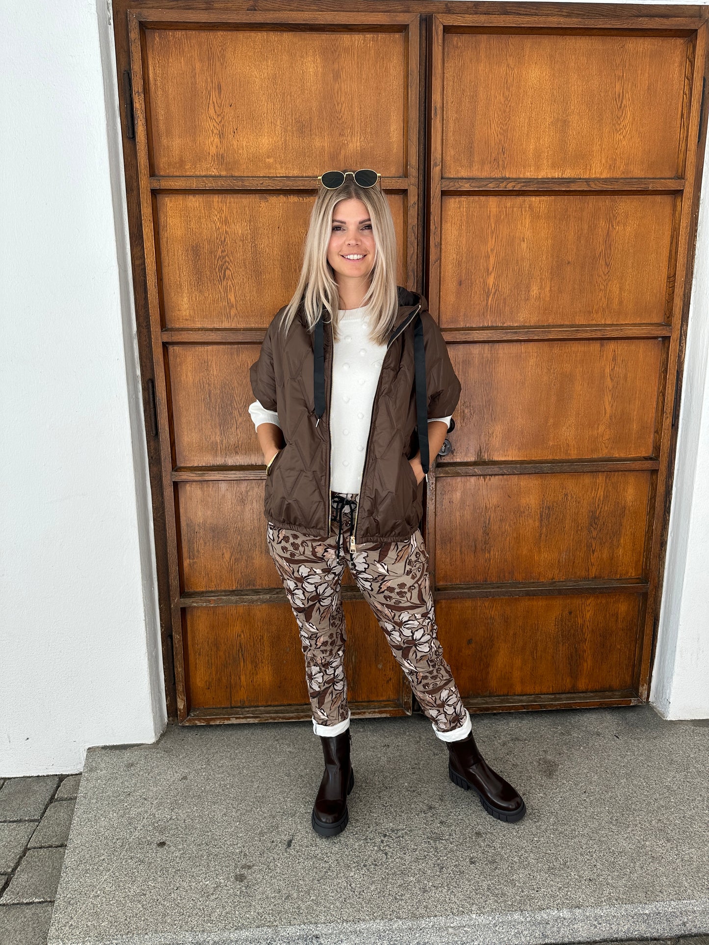 hose mit muster in schokobraun/taupe/beige