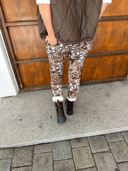 Hose mit Muster in Schokobraun/Taupe/Beige