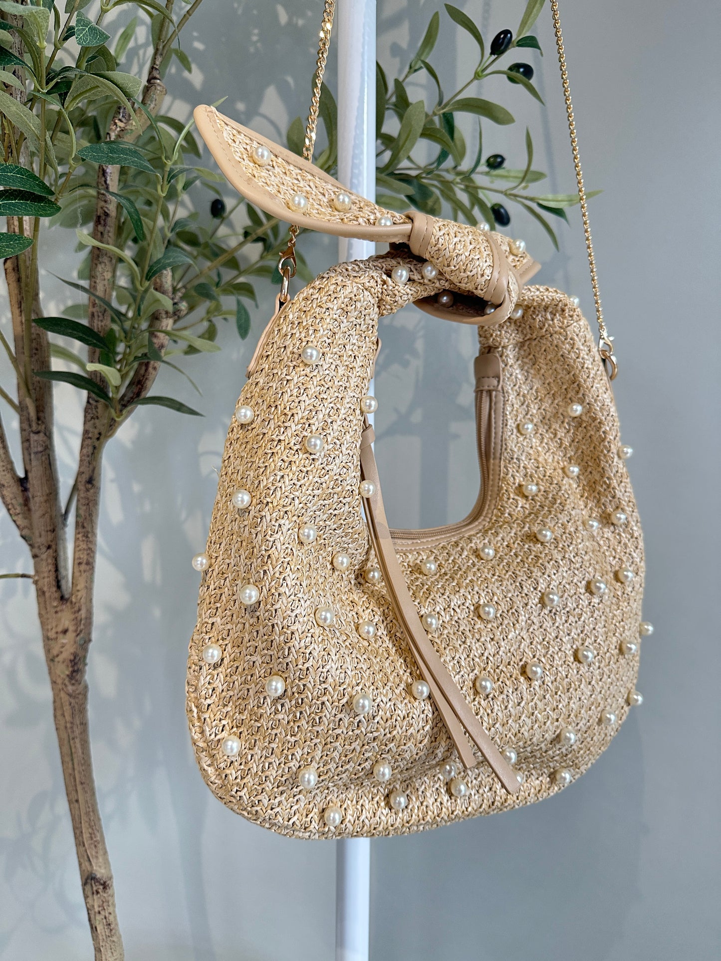 tasche in beige mit perlen