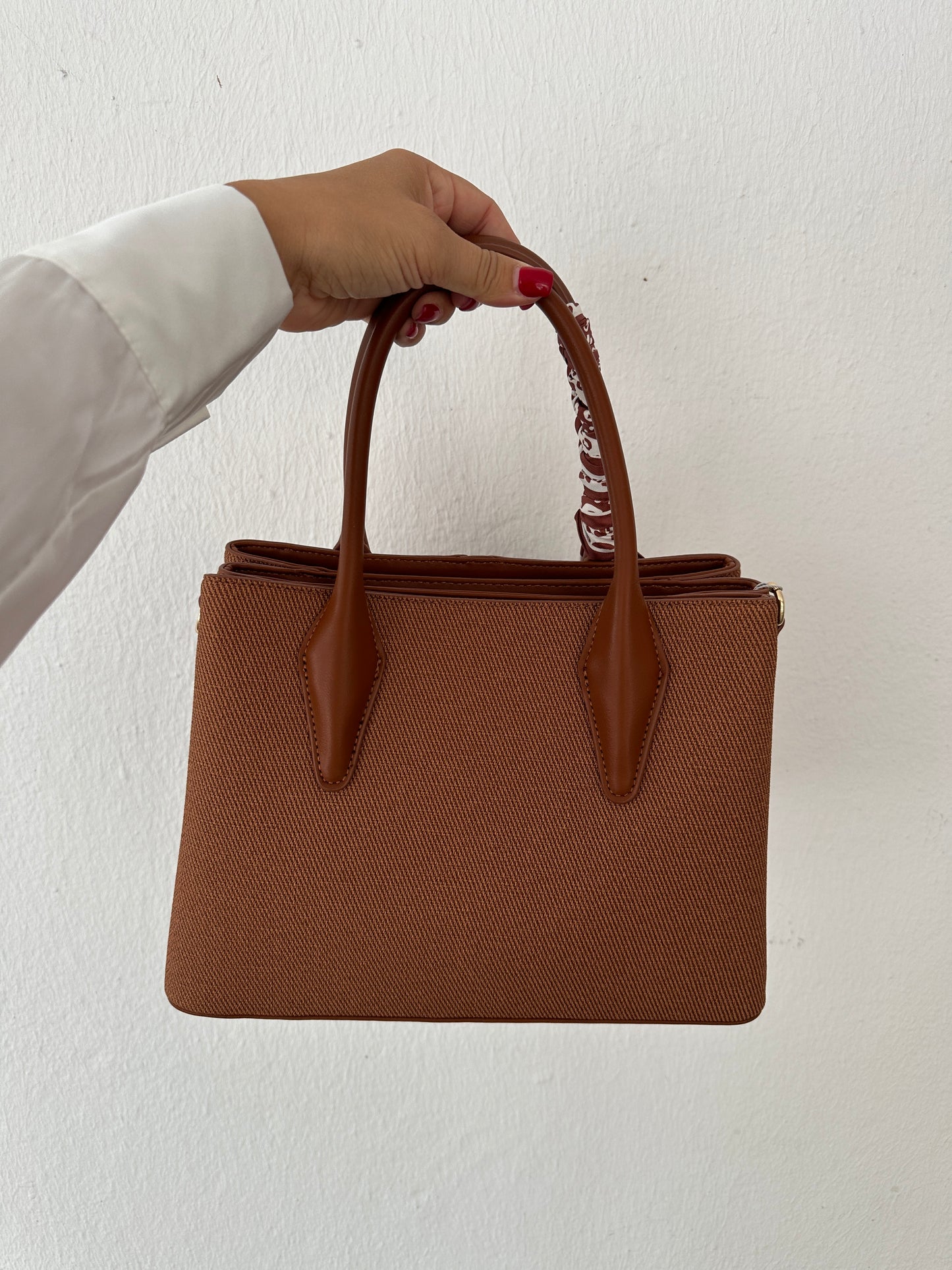 tasche in zimt mit tuch