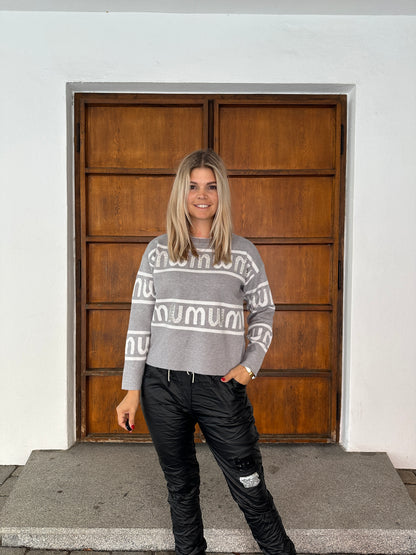 Pullover in Grau/Wollweiß
