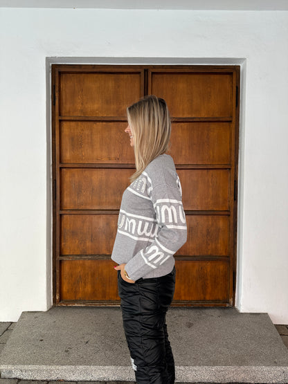 Pullover in Grau/Wollweiß