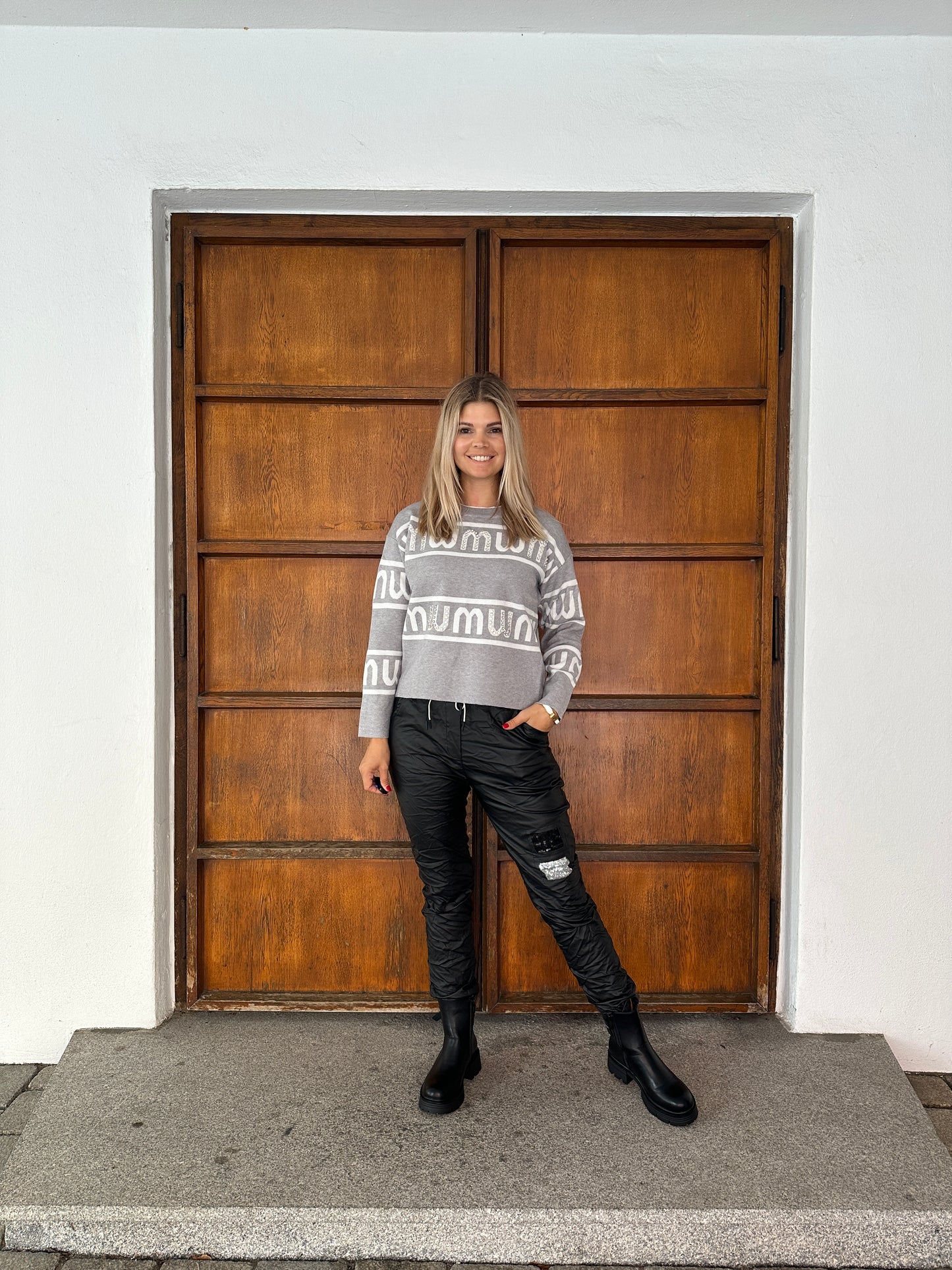 pullover in grau/wollweiß