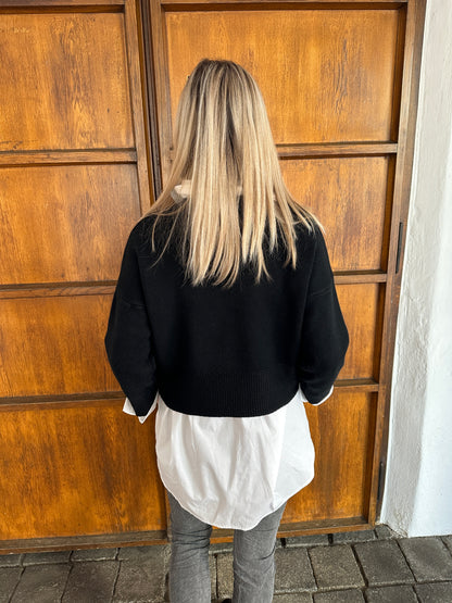 Pullover in Schwarz mit Waffelmuster am Bund und Ärmel