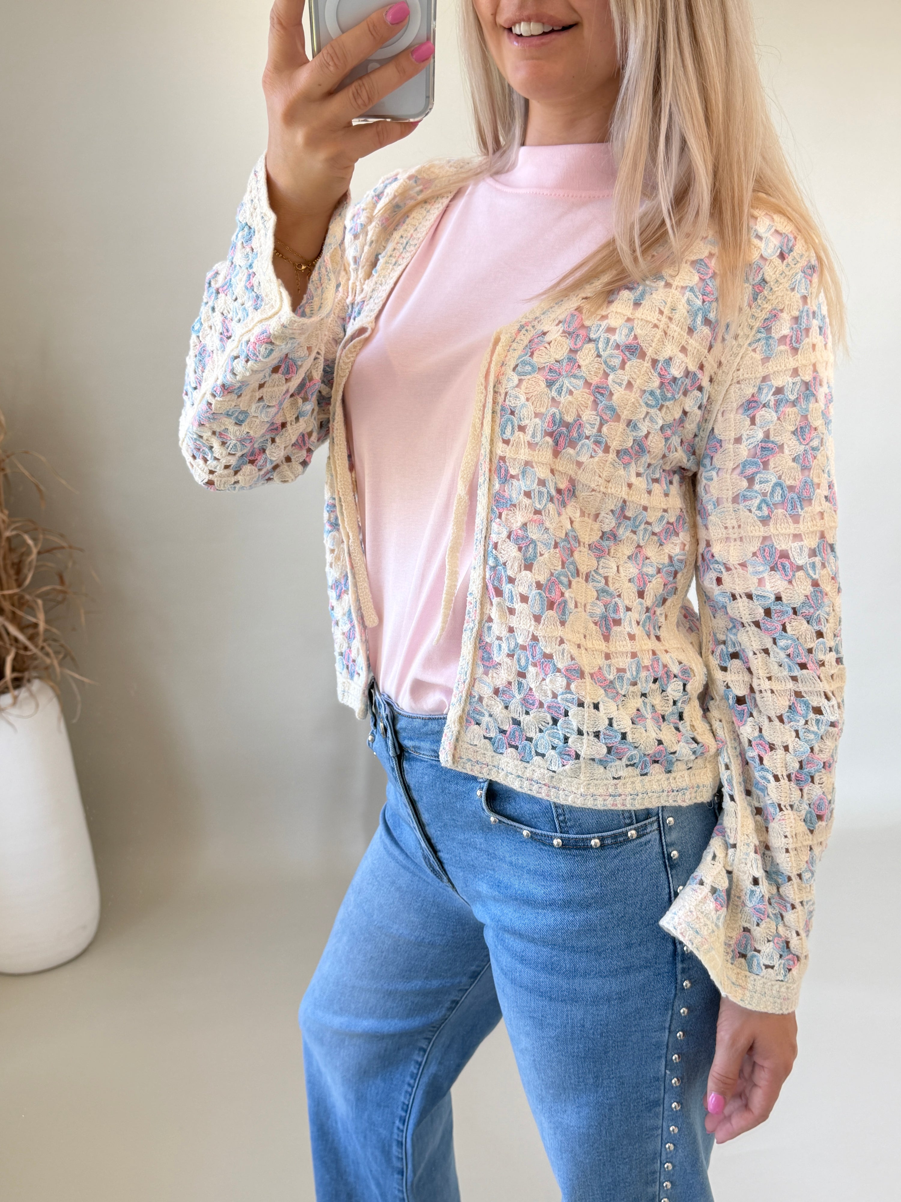 Jacke in Hellblau/Rosa/ Beige vorne zum binden