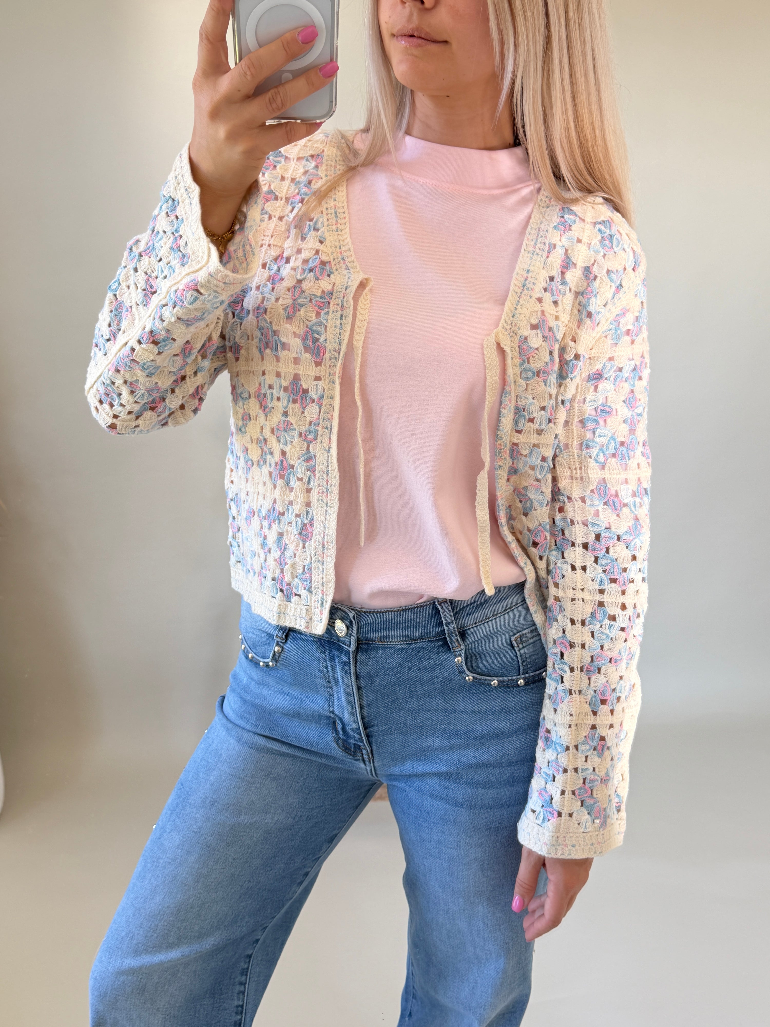 Jacke in Hellblau/Rosa/ Beige vorne zum binden