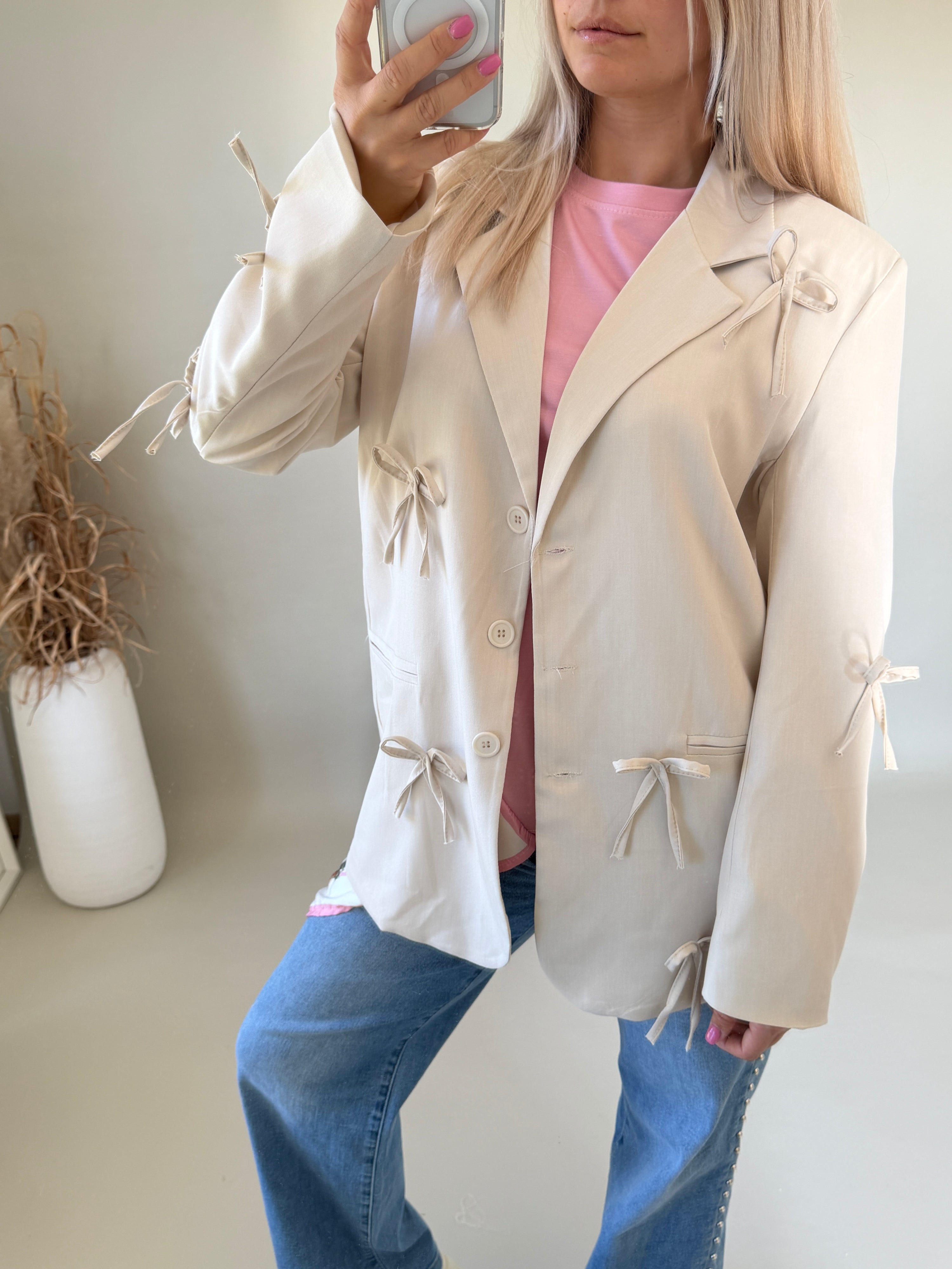 Blazer in Beige mit Schleifen