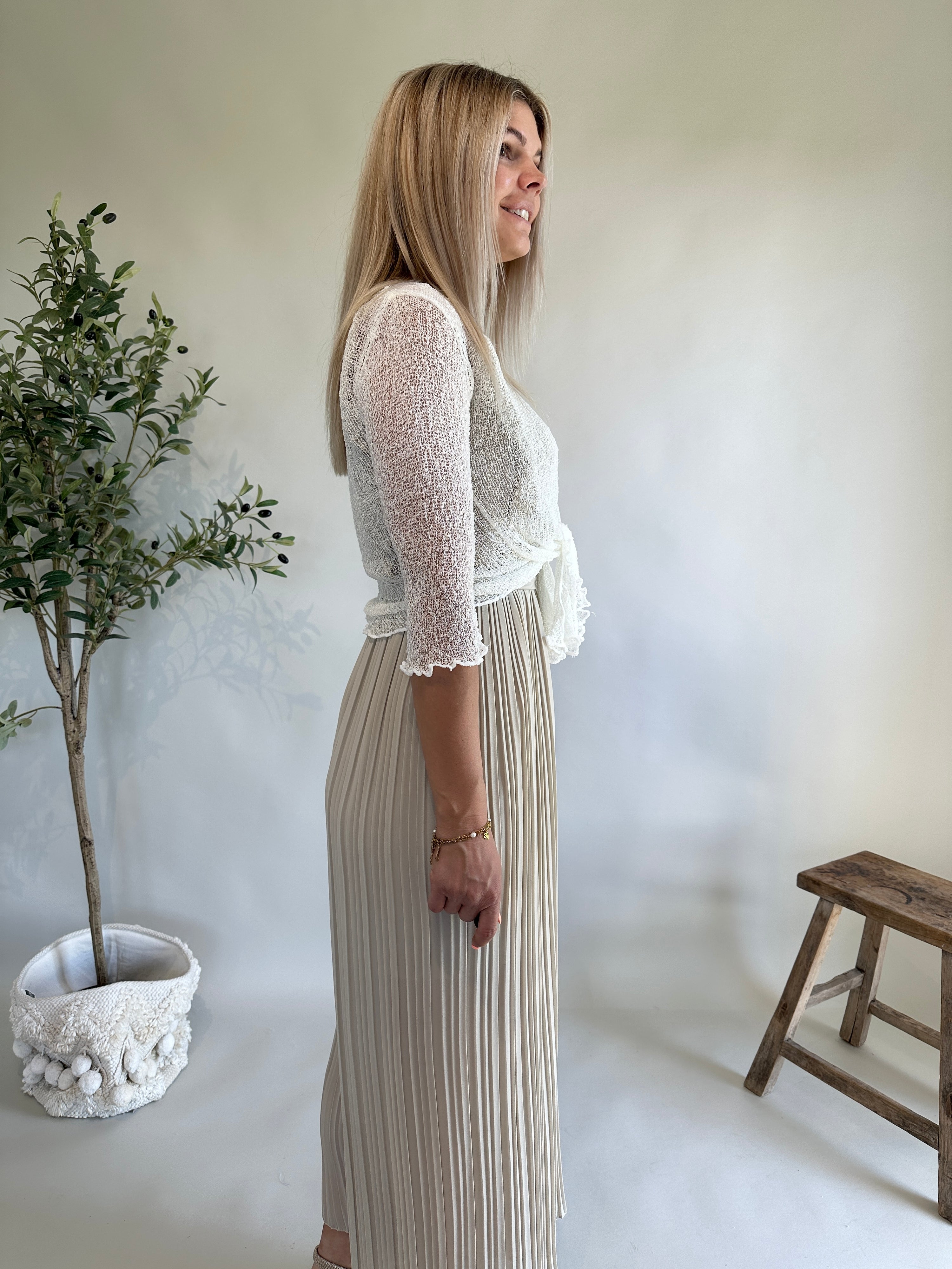 Jacke in Häkeloptik in Weiß