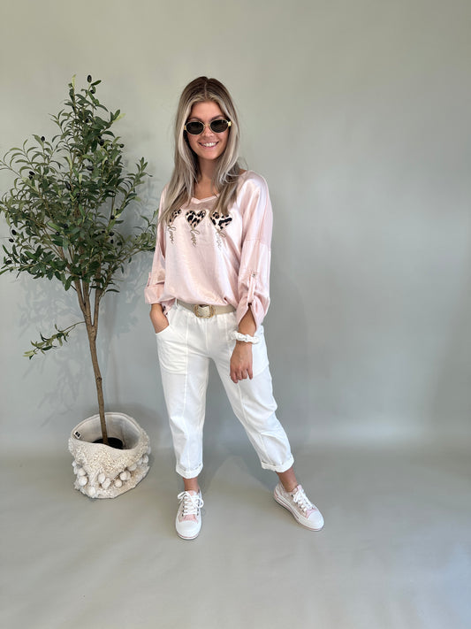 Shirt in Rosa mit Aufdruck Leoherz