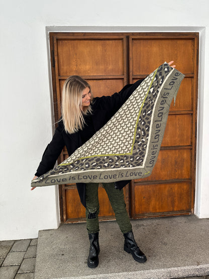 Schal in Olivgrün Love