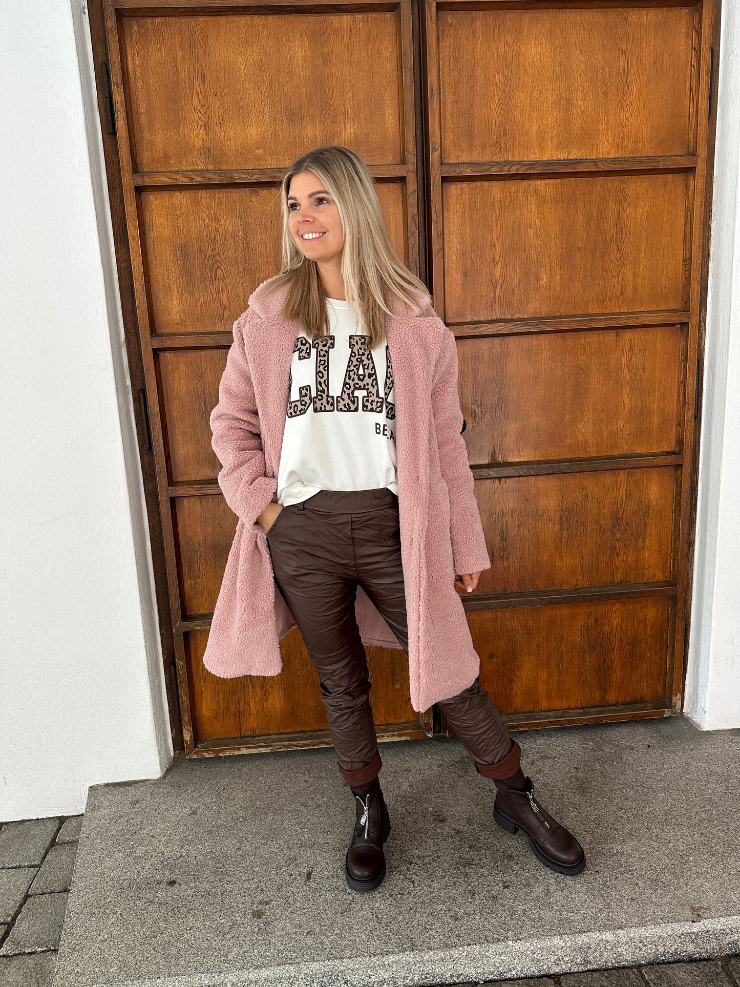 boots in schokobraun mit reißverschluss vorne