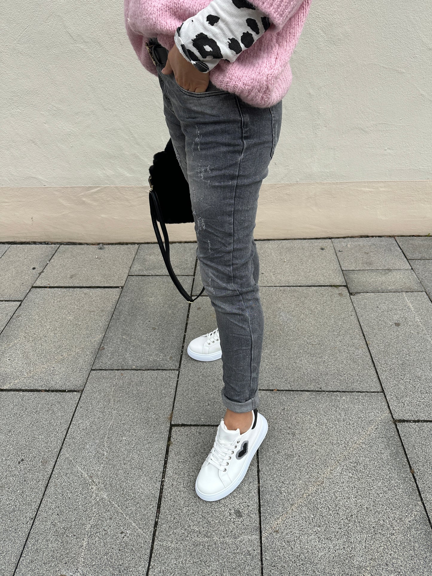 jeans in grau