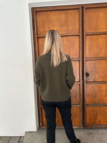 Pullover in Olivgrün