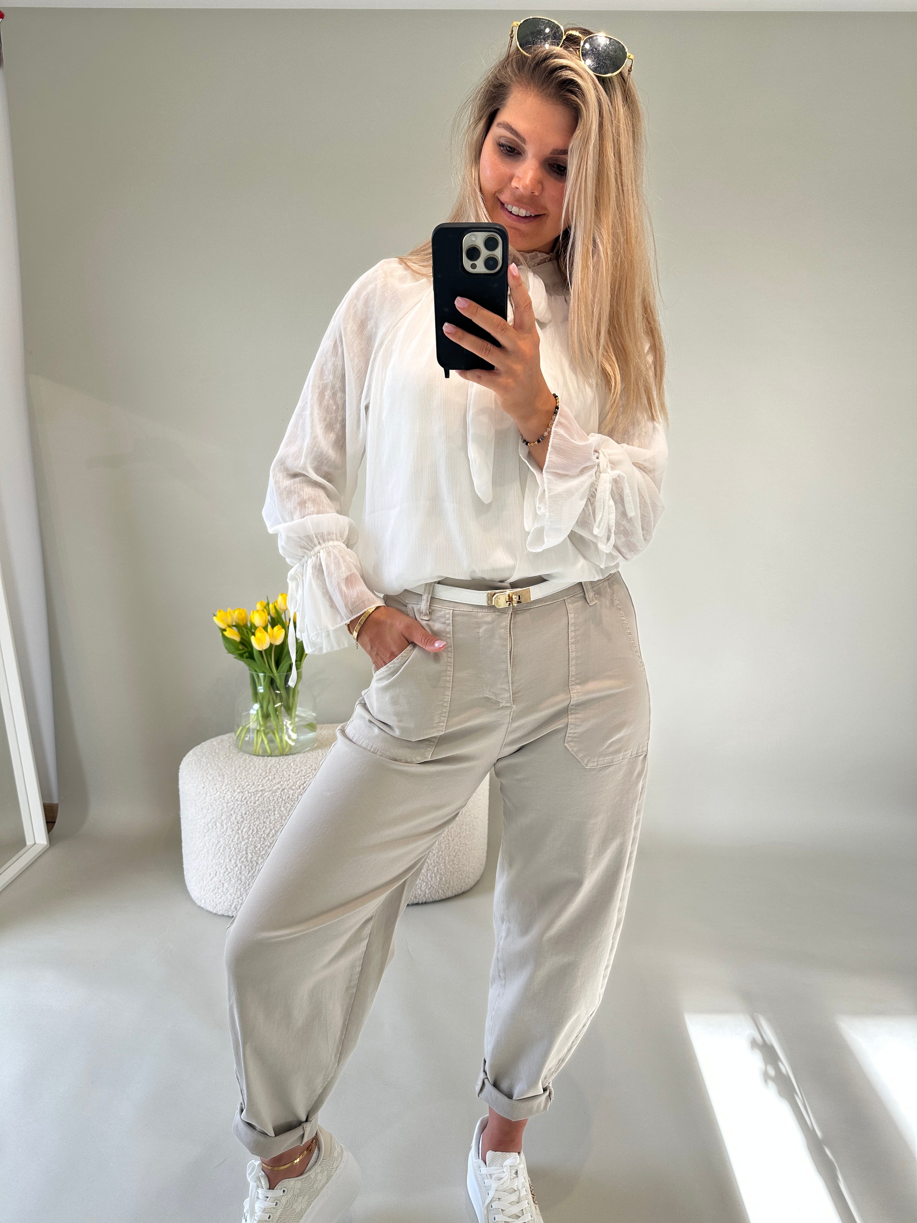 Bluse in Weiß vorne zum Binden