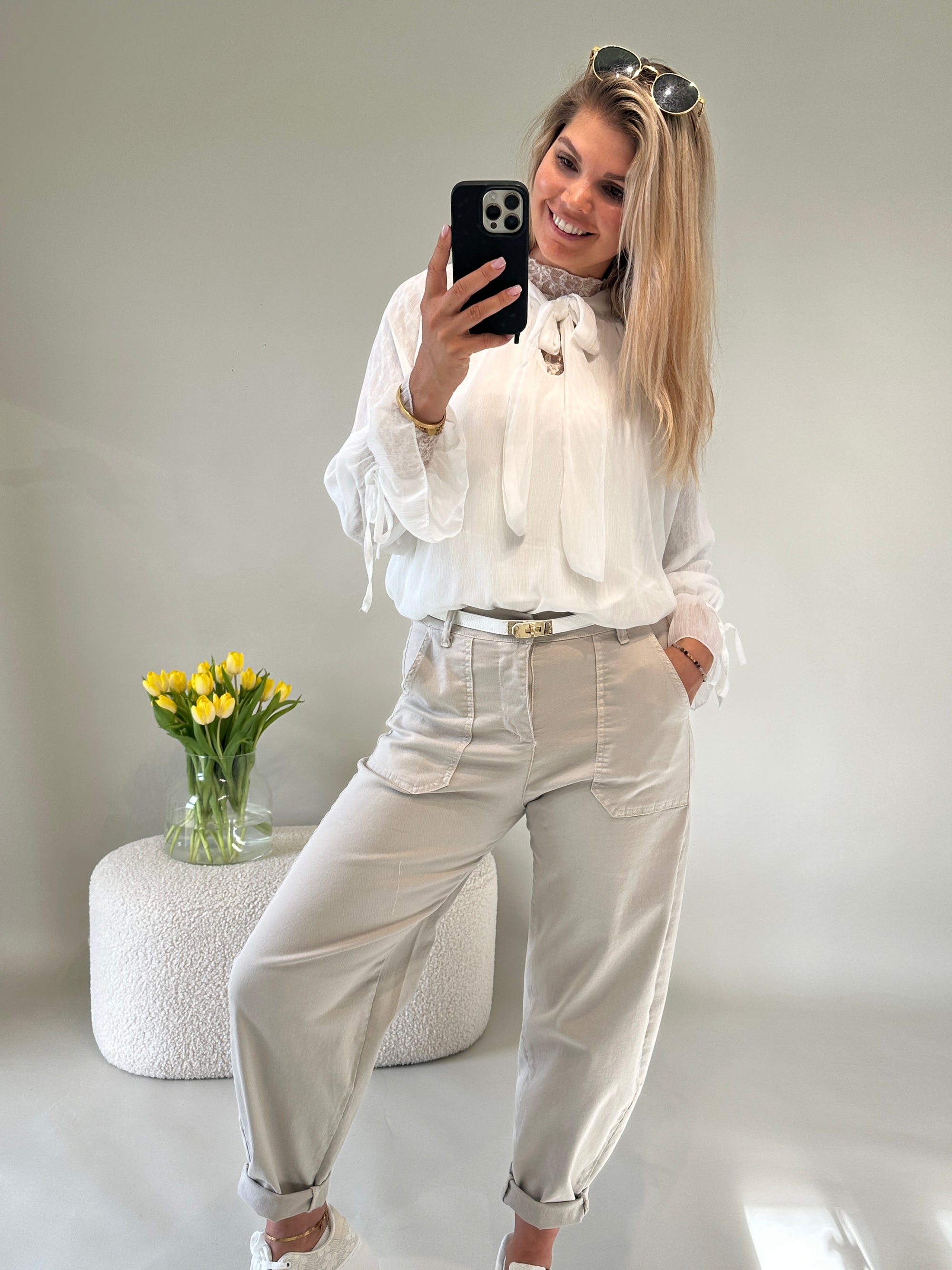 Bluse in Weiß vorne zum Binden