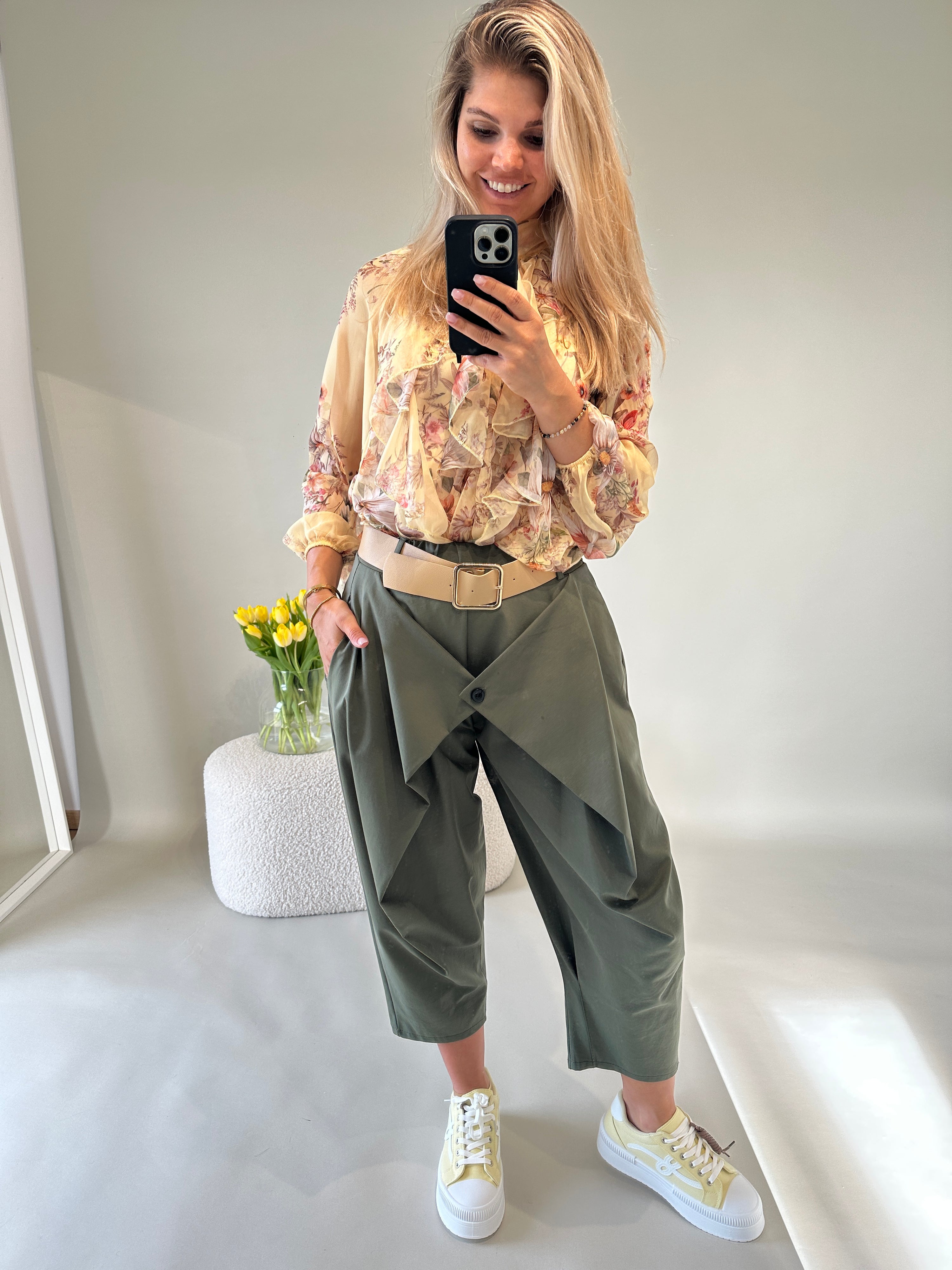 Baggyhose in Olivgrün