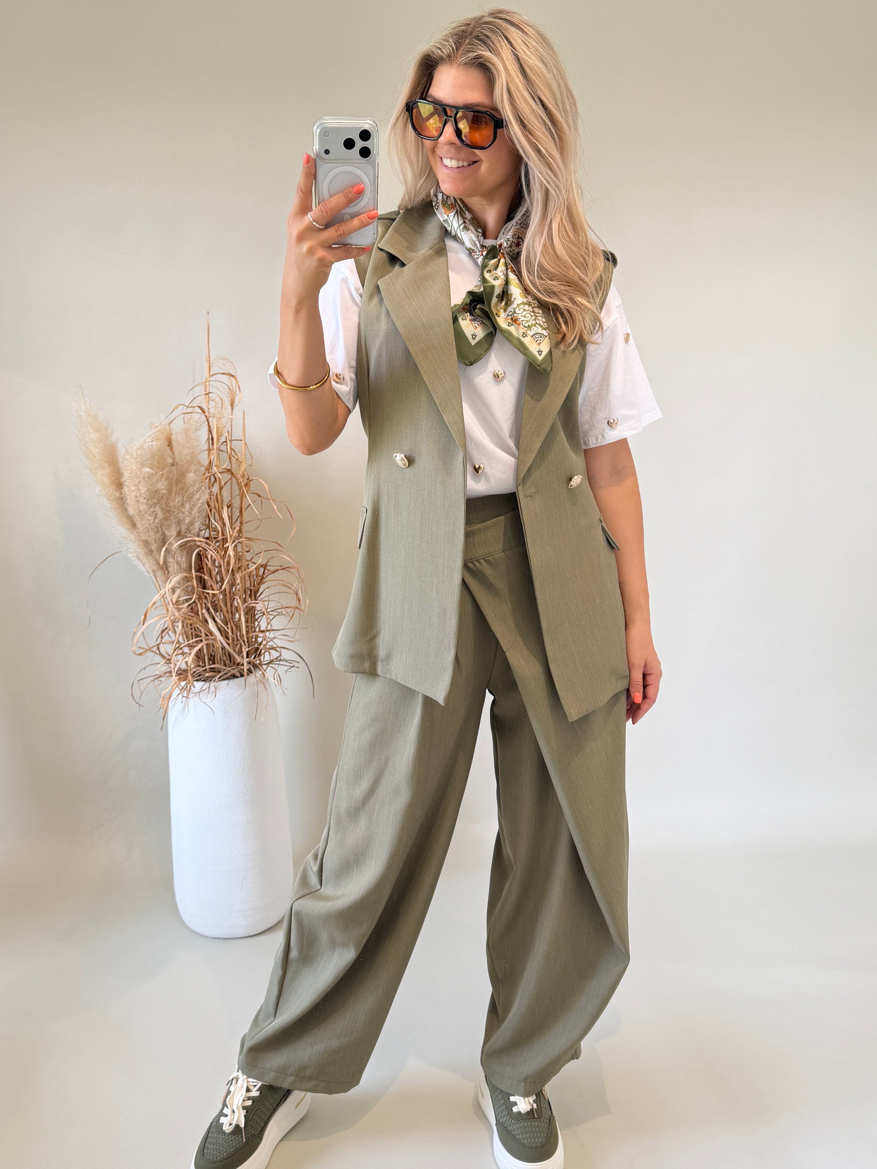 Blazer in Olivgrün  ärmellos