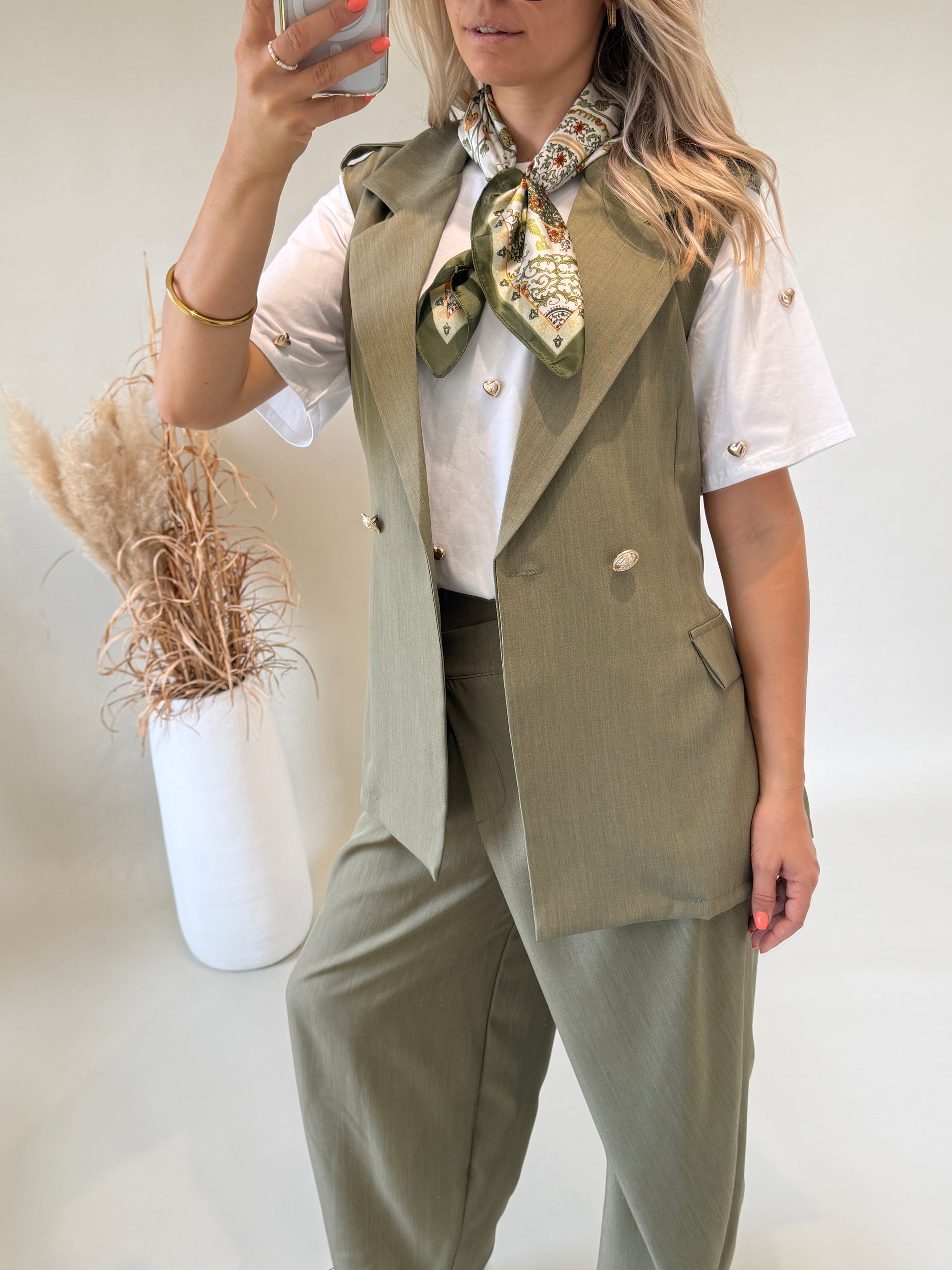 Blazer in Olivgrün  ärmellos