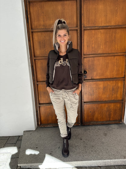 Hose in Taupe (Satin) mit schräger Knopfleist( Glitzerknöpfe )