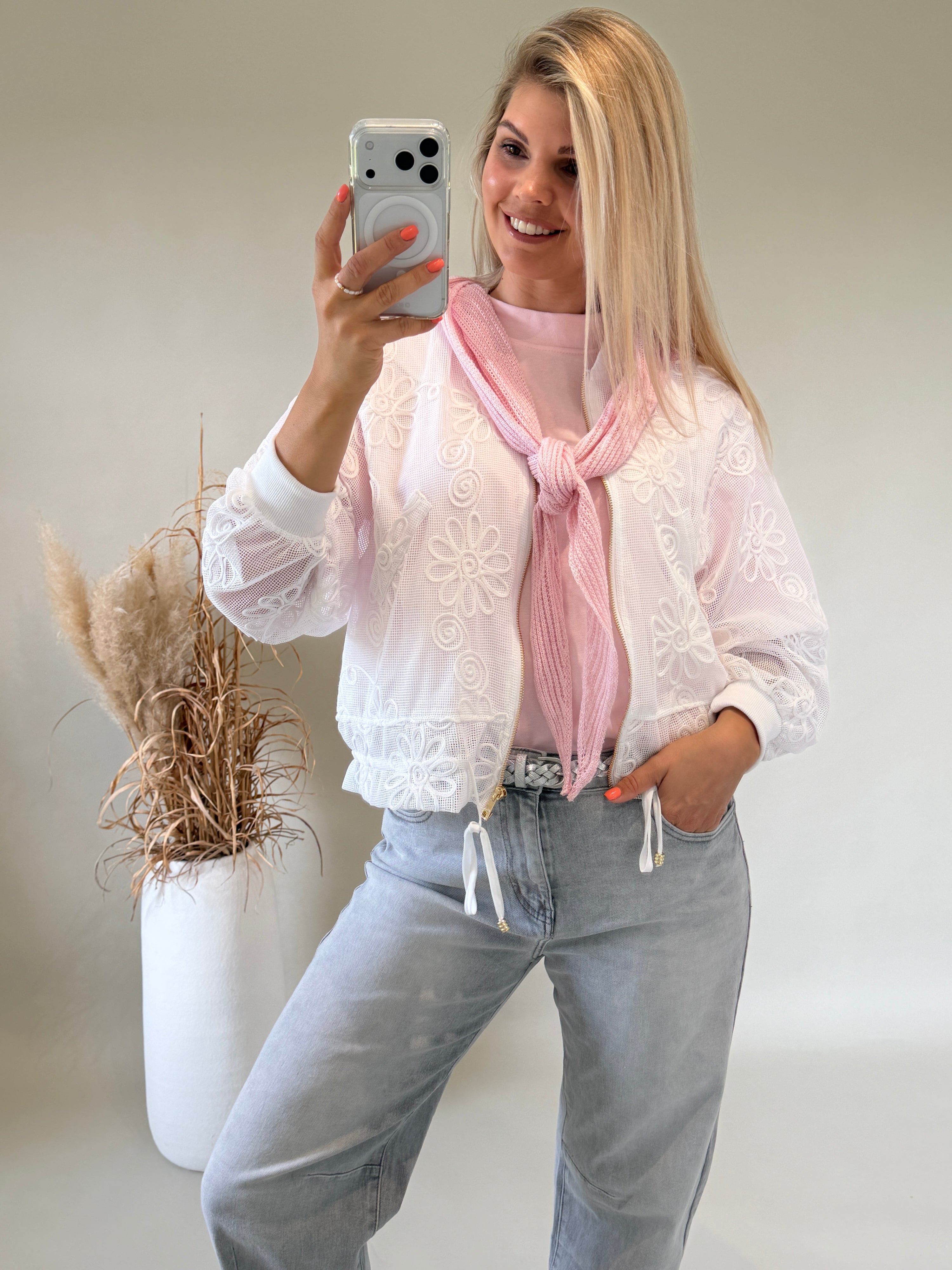 Jacke in Weiß mit Blumenmuster