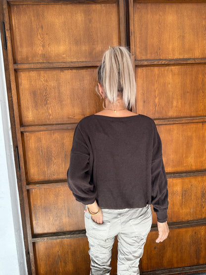 Pullover in Schokobraun mit V-Ausschnitt und Glitzeraufdruck ( Jadere)