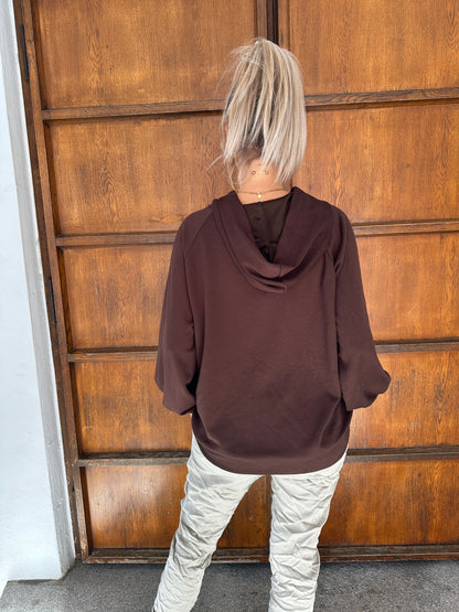 Pullover in Schokobraun mit Kapuze und goldenen Glitzeraufdruck
