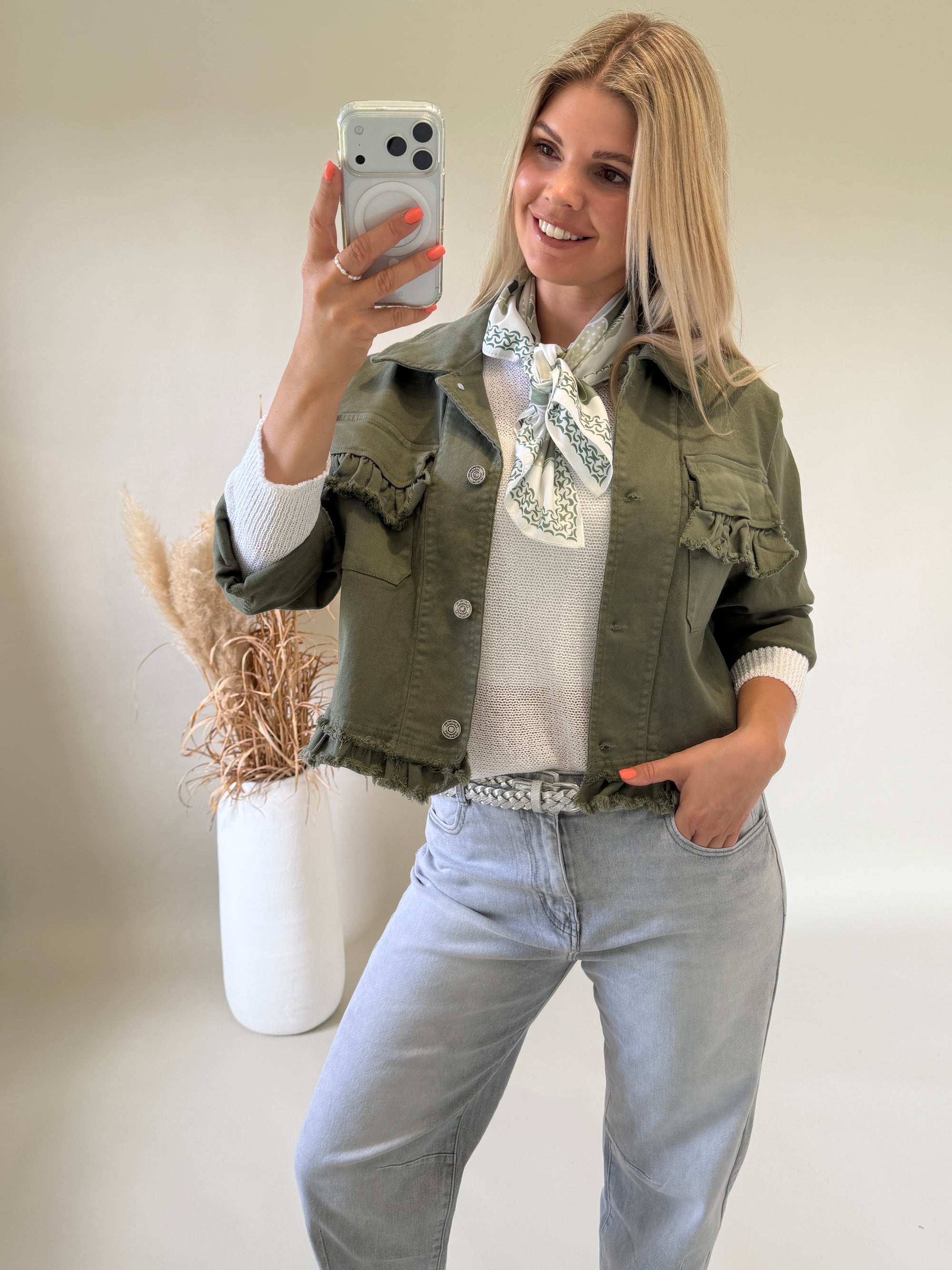 Jeansjacke in Olivgrün