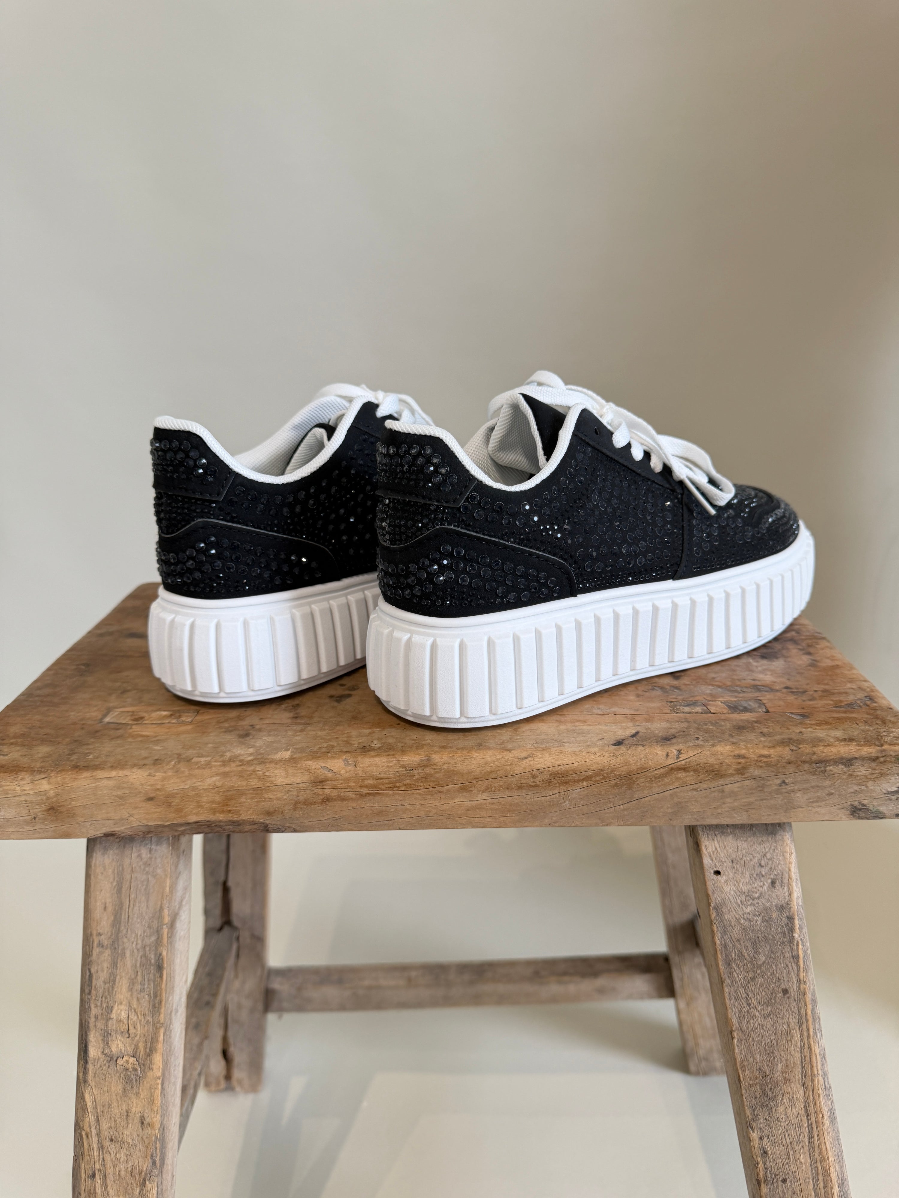 Sneaker in Schwarz ( Glitzersteine )